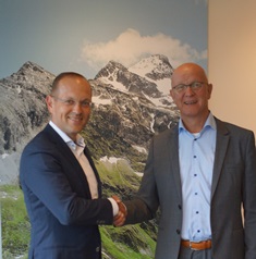 Stefan Duran, verkoopdirecteur elipsLife(links) en Tim Schoonbergen, directeur van Nedasco. 