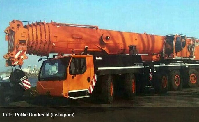 Internationale partijen weten 18 meter lange Nederlandse kraan op te sporen