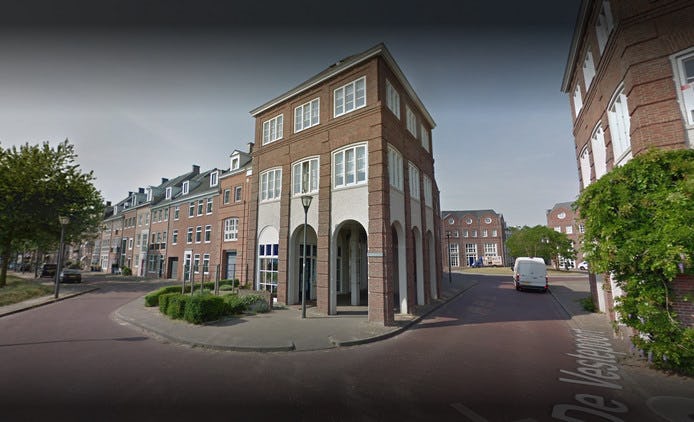 Het voormalige pand  van De Vestelier in Helmond. Foto: Google Streetview