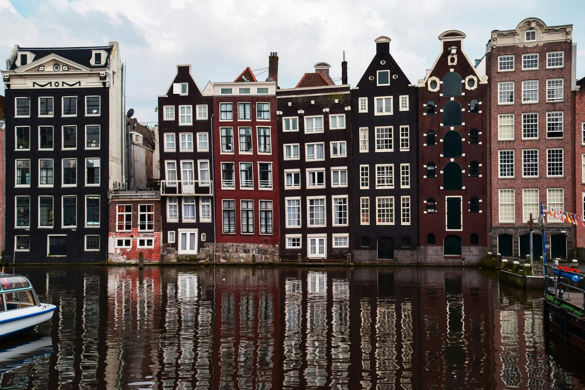 Meer woningen Amsterdam verkocht; prijzen dalen