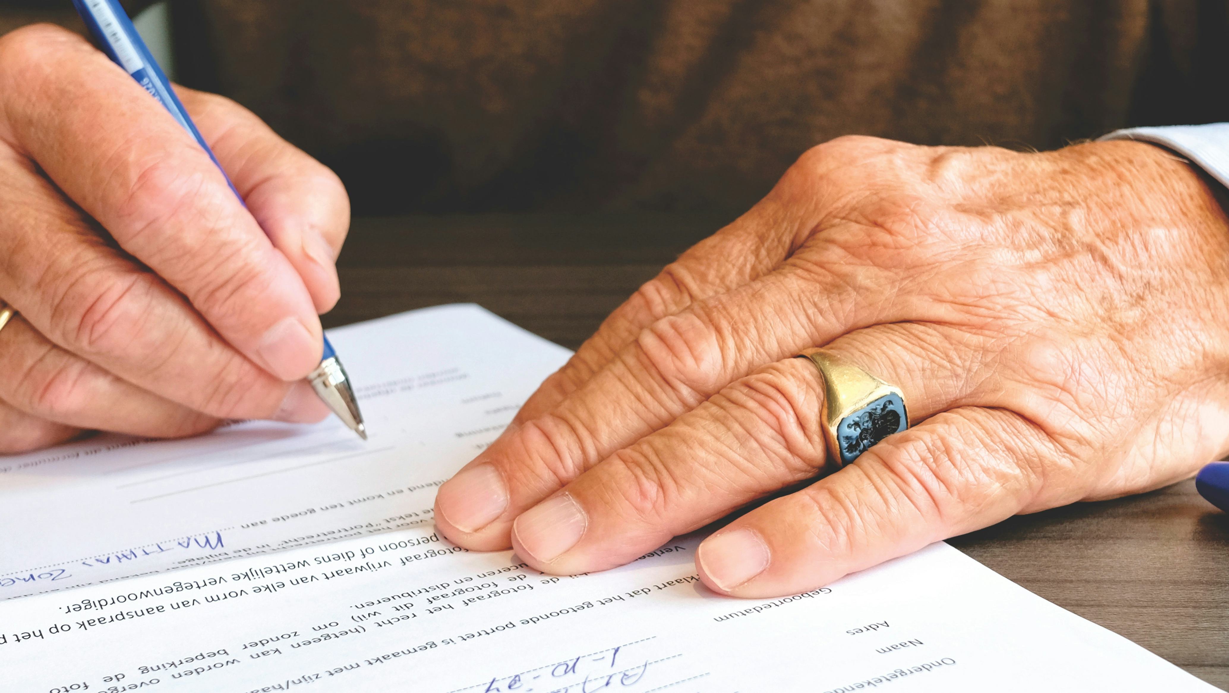 VvAA roept op tot afschaffing natte handtekening in hypotheekadvies