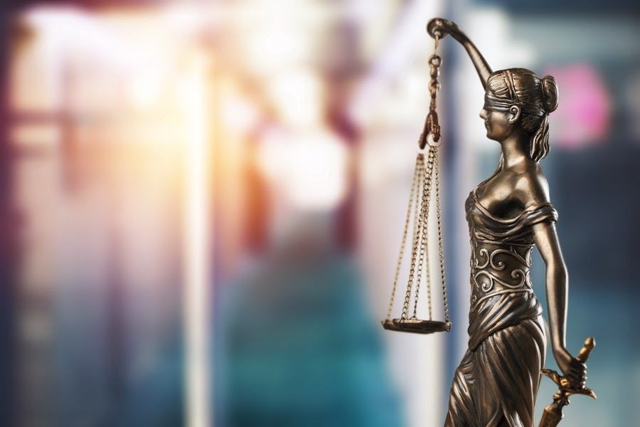 Grote zorgen bij rechtsbijstand: Europese rechters verruimen vrije advocaatkeuze