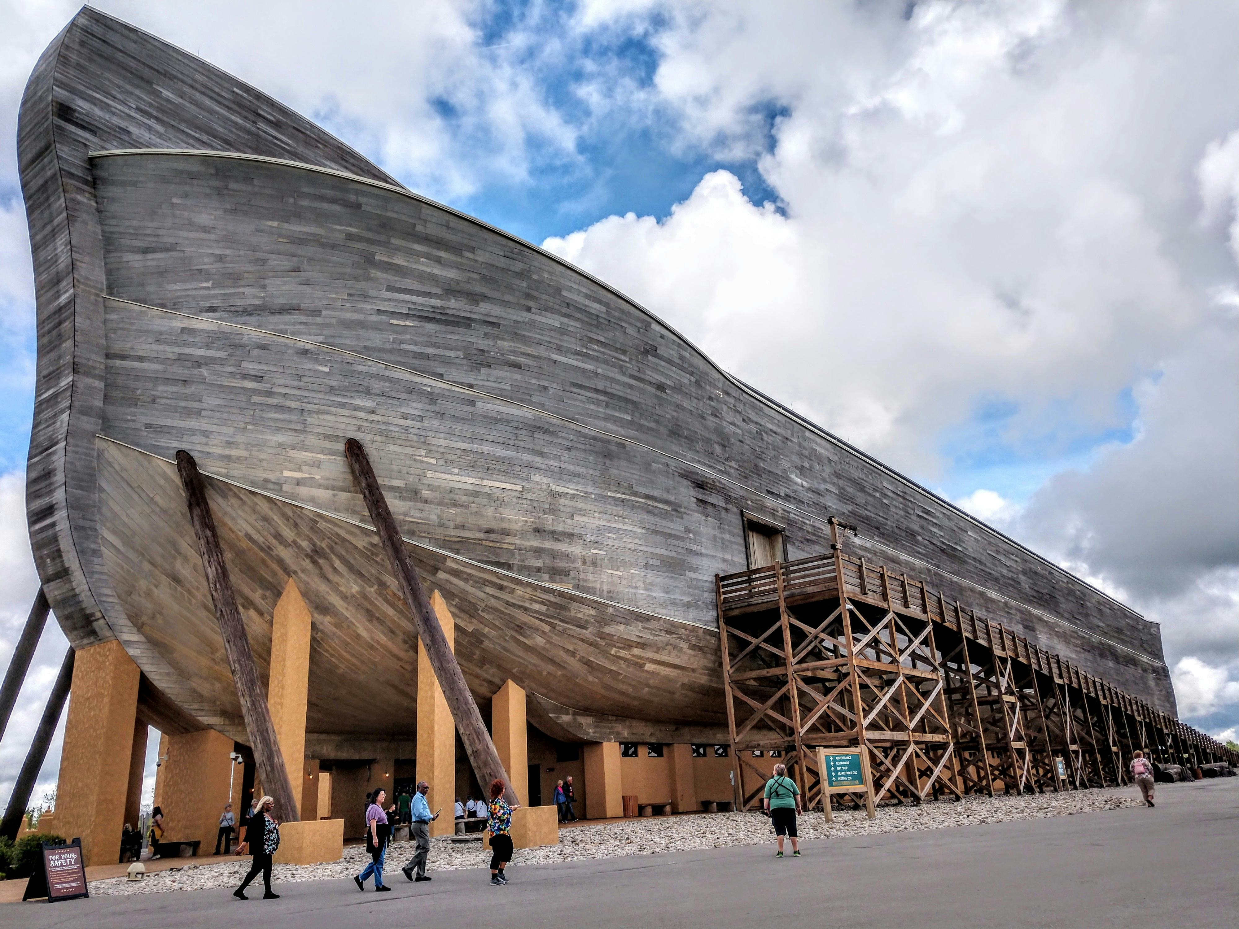 Themapark rond Ark van Noach claimt schade door overvloedige regenval