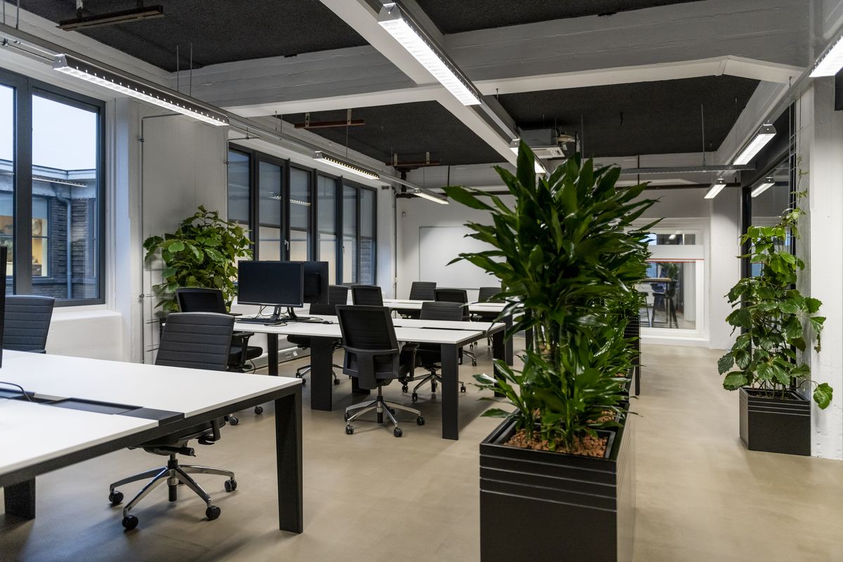 Een duurzaam kantoor inrichten doe je zo