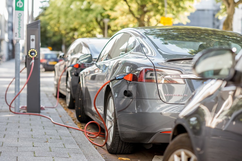 Premie elektrisch rijden bijna kwart hoger dan voor benzineauto