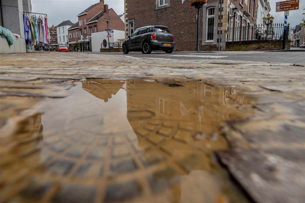 Lloyd's tegen minister: claims waterschade Limburg worden onderzocht