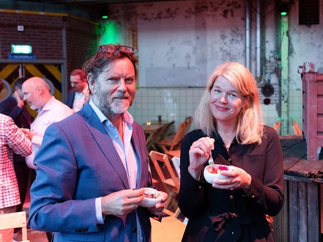 De hoofdredacteur van AM, Theo van Vugt, en dagvoorzitter Jannie Benedictus waren tevreden.