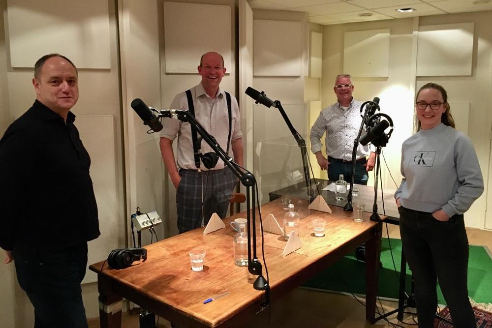 AMpodcast De Assurantieclub - Bert Sonneveld: 'De V&D's van de adviesbranche gaan de consolidatie niet overleven'