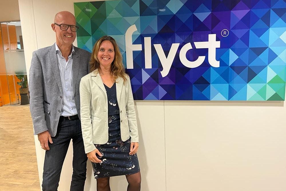 Commercieel directeur Patrick Verhoef en algemeen directeur Tessa 's Gravemade van Flyct.