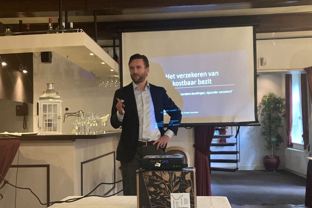 Thomas Paardekooper sprak tijdens een bijeenkomst van de Vereniging Haags Verzekeringscentrum.