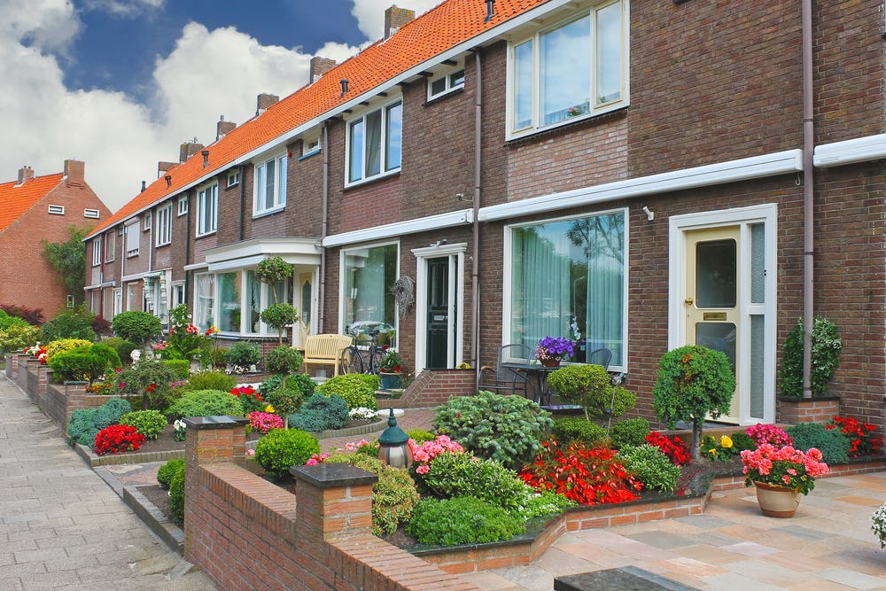 Nederlandse huizenprijzen horen bij hardst dalende in Europa