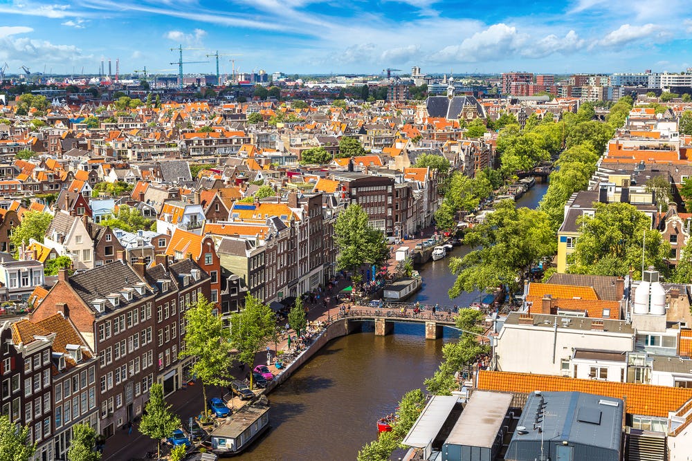 Makelaars hebben vragen bij de grote toename van koopwoningen in Amsterdam 
