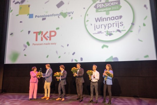 Foto Wijzer in geldzaken | Rob ter Bekke