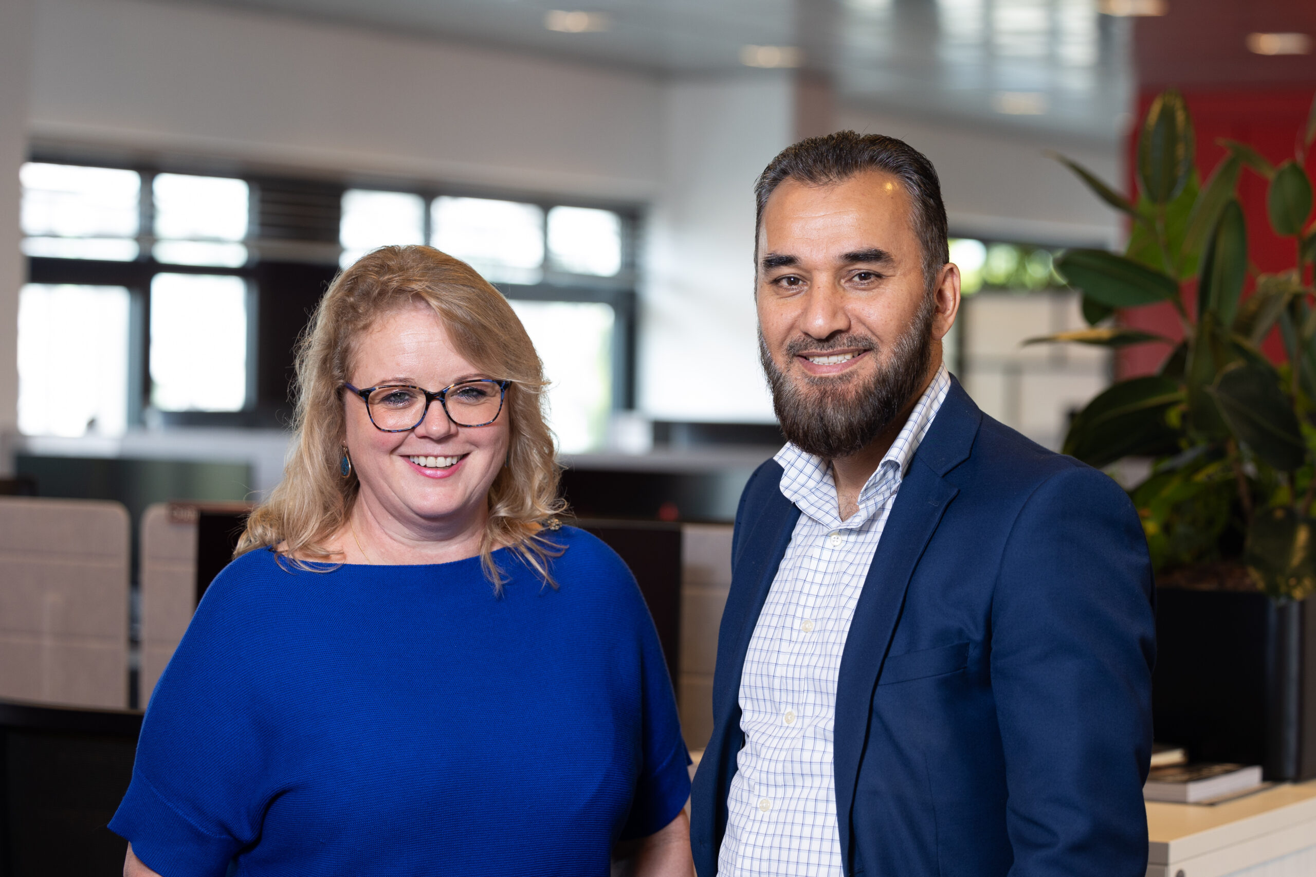 Xandra ter Riet en Yasin Chalabi van Hiscox. Foto: Diederik van der Laan / Dutch Photo Agency