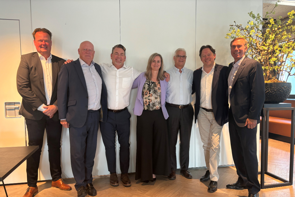 V.l.n.r. Arold de Jong, Mike Bruce (B&B), David Lotz (B&B), Wendy van Leeuwe, Scott Penny (B&B), Gijsbert van de Nieuwegiessen, Barret Brown (B&B)