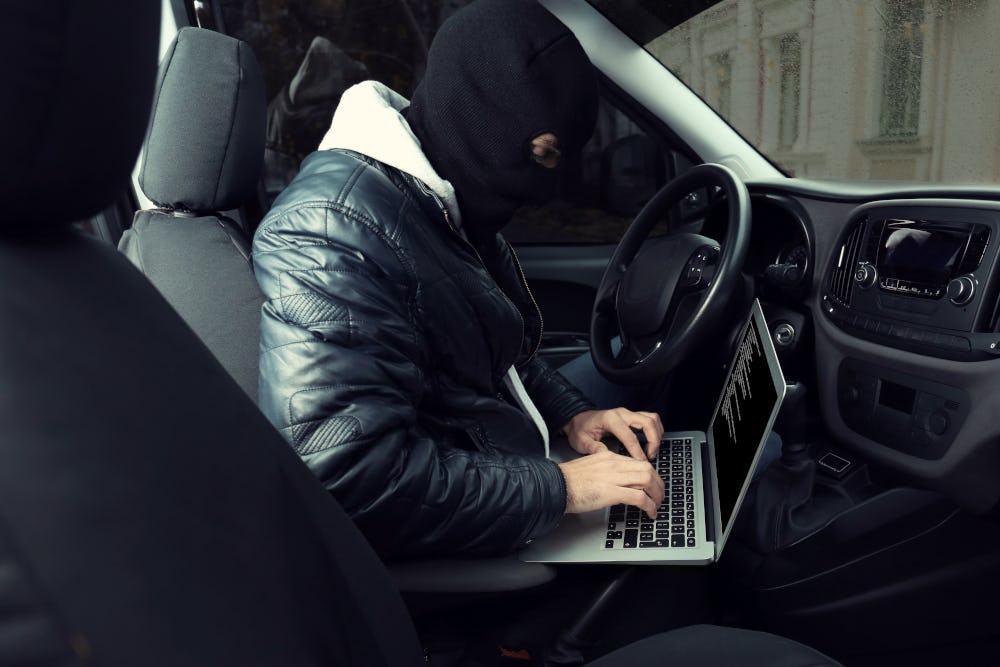 Afbeelding: Autodiefstal is tegenwoordig software hacken. (Shutterstock)