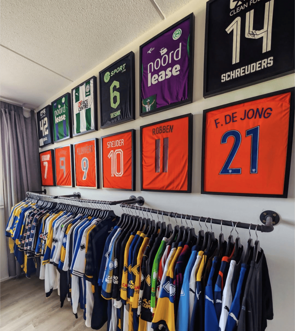 De voetbalshirtverzameling van Jorrit Kingma