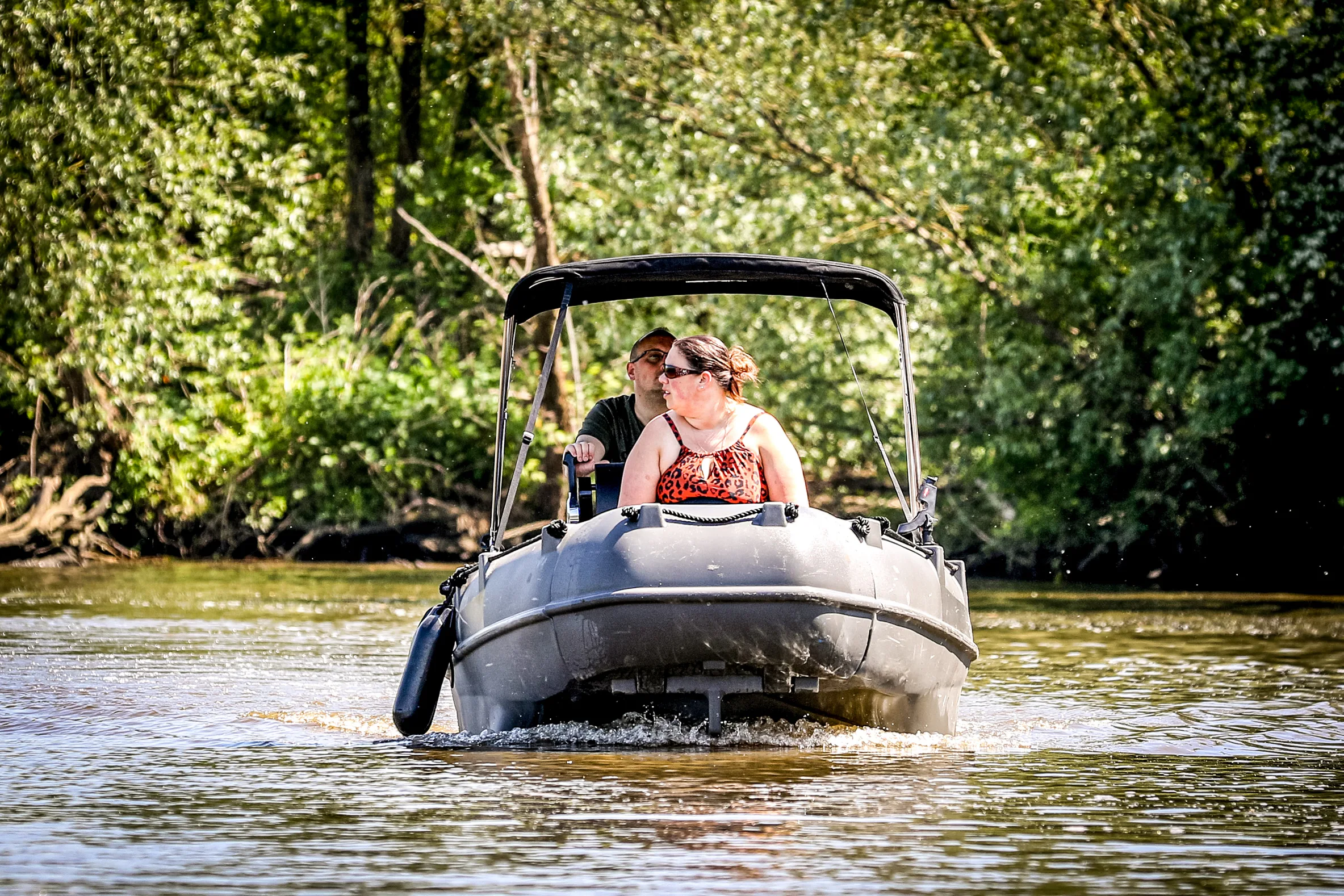 Zomers genieten op het water in en rond de Biesbosch. ( Beeld: ANP / Hollandse Hoogte / Venema Media )